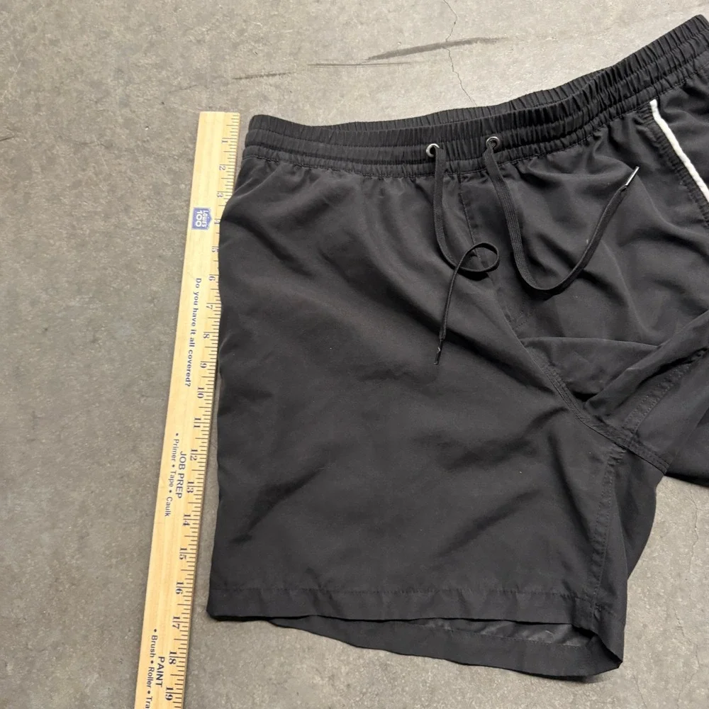 Quiksilver Mens Black Board Shorts Swim Trunks Graphic Logo Size Large